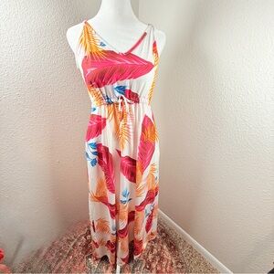 Vibrant Leaf Print Maxi Dress